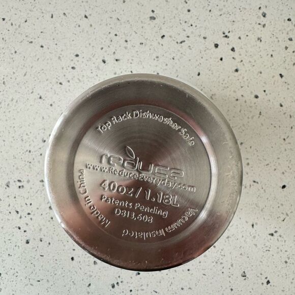 Reduce Cold-1 Mug, 40 Oz With Handle White/Gray Stainless Steel Vacuum Insulated - Picture 5 of 8